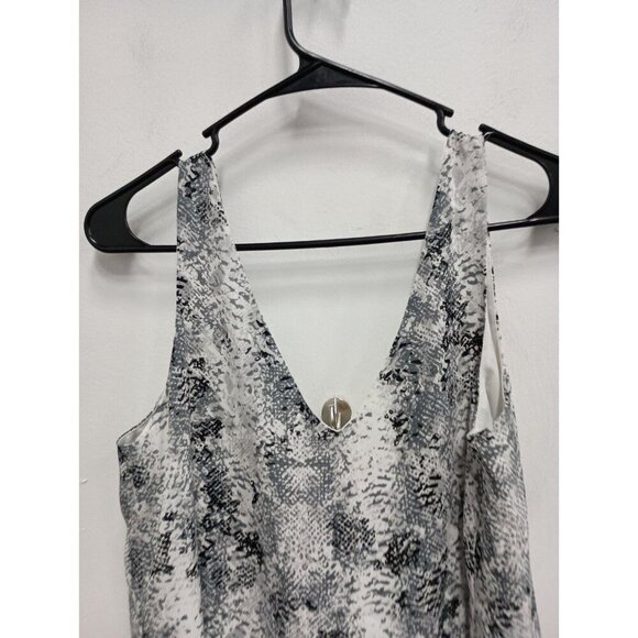 Everive Allison Joy Womens Blouse Small Gray White Animal Print Sleeveless Top - Picture 7 of 7